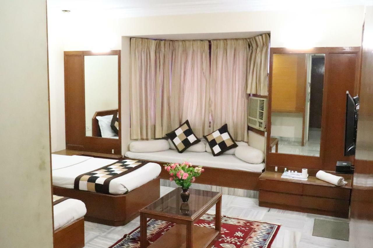 Geetco Hotel Jalor Екстер'єр фото